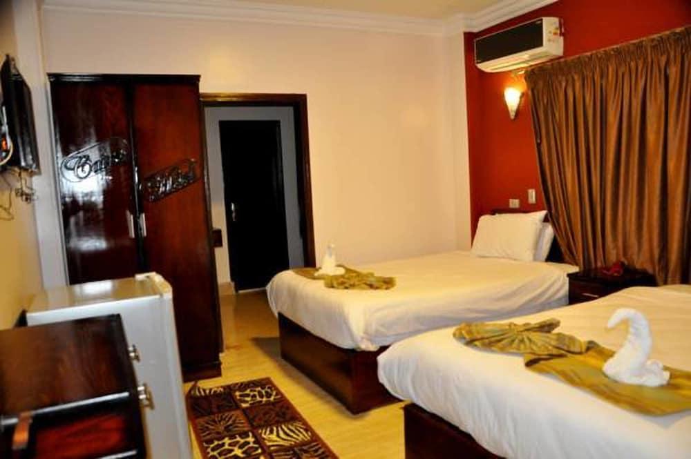 My Hotel Kaherah Luaran gambar